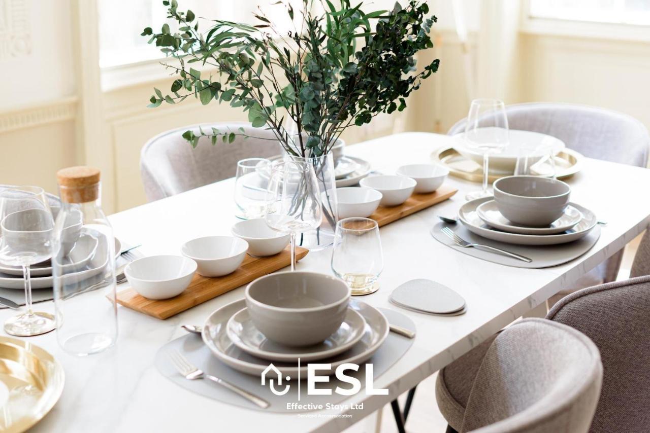 Most Central Luxury Grade 2 Listed Apartment Overlooking Shrewsbury Square - Free Parking Kültér fotó