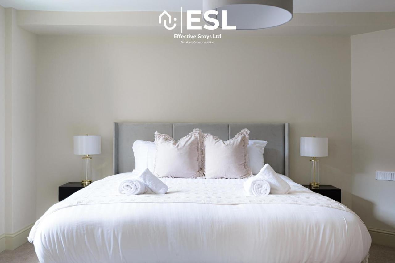 Most Central Luxury Grade 2 Listed Apartment Overlooking Shrewsbury Square - Free Parking Kültér fotó
