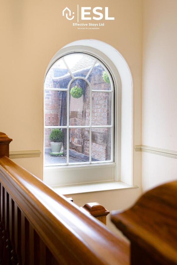 Most Central Luxury Grade 2 Listed Apartment Overlooking Shrewsbury Square - Free Parking Kültér fotó