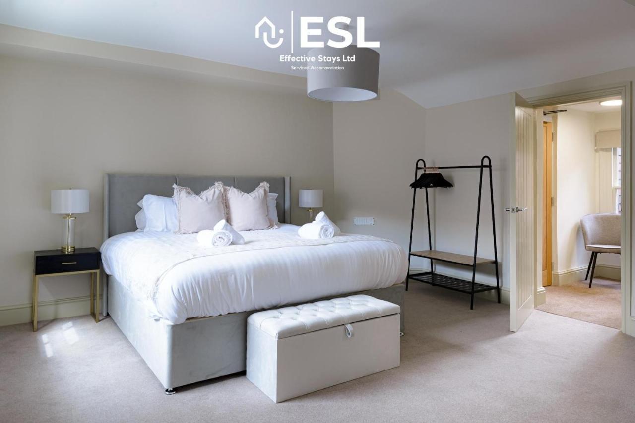 Most Central Luxury Grade 2 Listed Apartment Overlooking Shrewsbury Square - Free Parking Kültér fotó